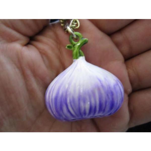 FUN LARGE PURPLE &amp; WHITE ENAMEL 3D GARLIC BULB VINTAGE PENDANT NECKLACE*138D #4 image